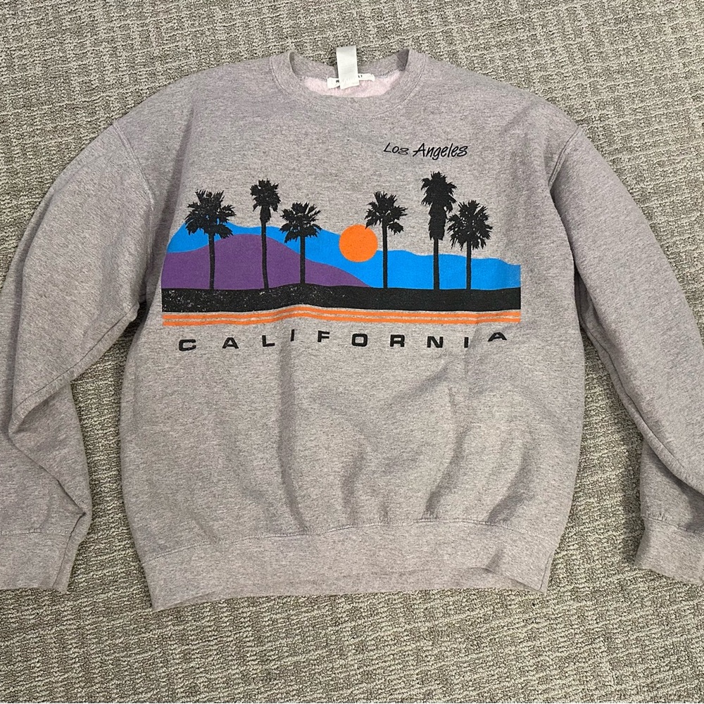 Project Social T light purple California Women’s crewneck sweatshirt size S/M